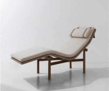 Distrikt Armchair